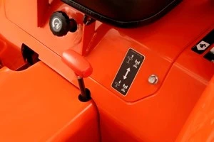 Đầu kéo máy cày Kubota L4018VN