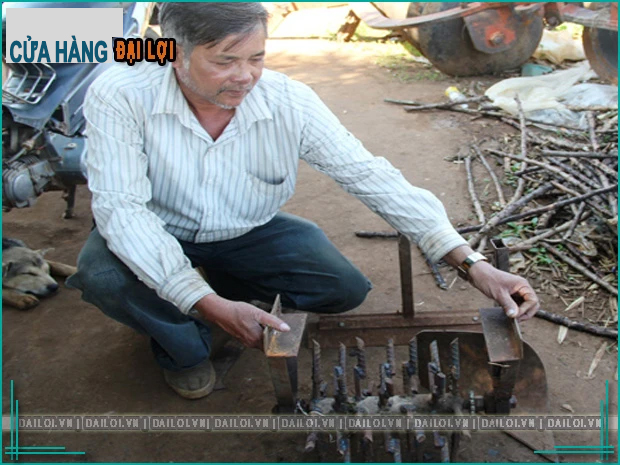 Phát minh máy cày đa năng, lão nông bỗng chốc thành tỉ phú