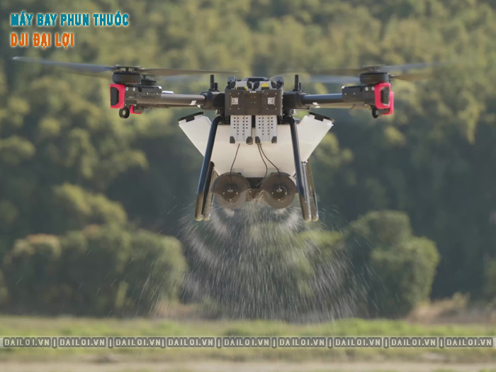 Hiệu suất phun thuốc của XAG P100 đạt bao nhiêu ha 1 giờ?