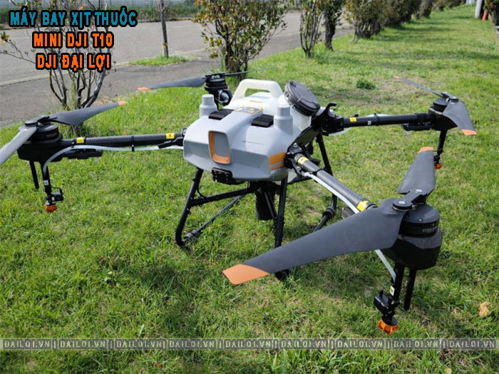 Máy bay xịt thuốc mini giá bao nhiêu và nên chọn loại nào