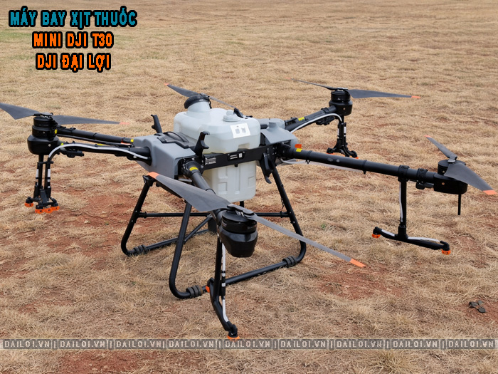 Máy bay xịt thuốc mini giá bao nhiêu và nên chọn loại nào