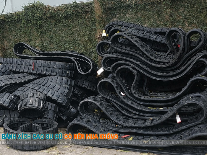 Bánh xích cao su cũ giá bao nhiêu? Có nên mua không