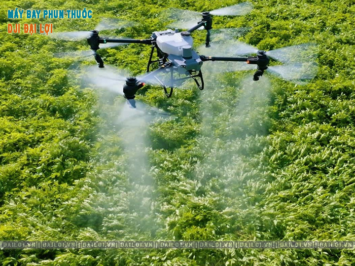 Máy bay phun thuốc trừ sâu giá bao nhiêu và mẫu nào tốt?