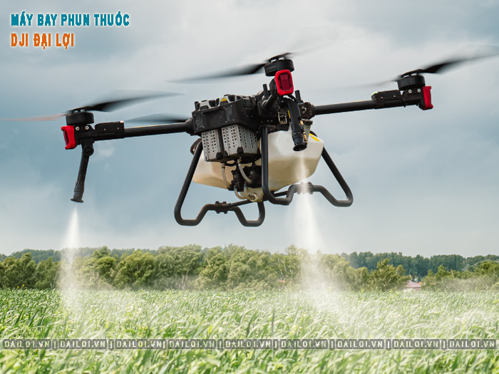 Ưu và nhược điểm của máy bay phun thuốc trừ sâu là gì?