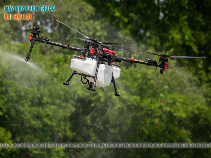 Hiệu suất phun thuốc của XAG P100 đạt bao nhiêu ha 1 giờ?