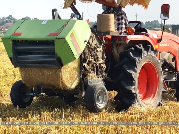 Giá máy cuốn rơm cũ bao nhiêu tiền? Có nên mua không